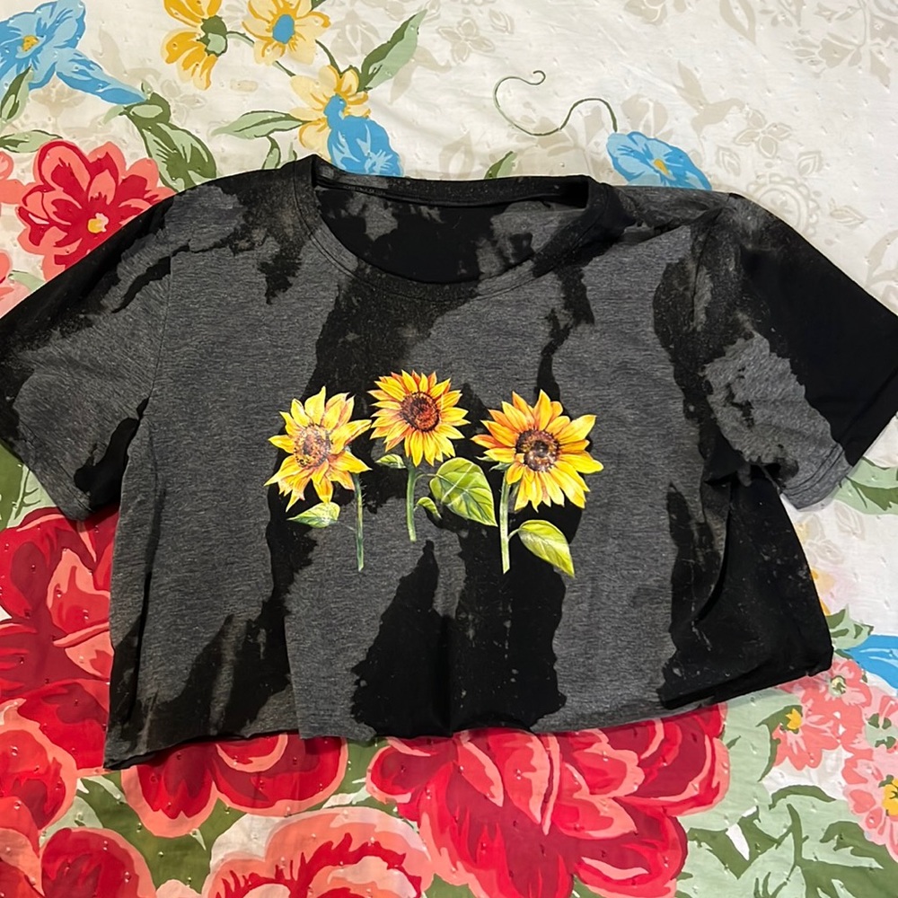 Sunflower Crop Tee